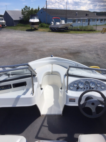 2007Bayliner175-5.JPG